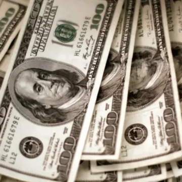 تغيرات سعر الدولار مقابل الجنيه في البنوك المصرية خلال تعاملات يوم الأربعاء